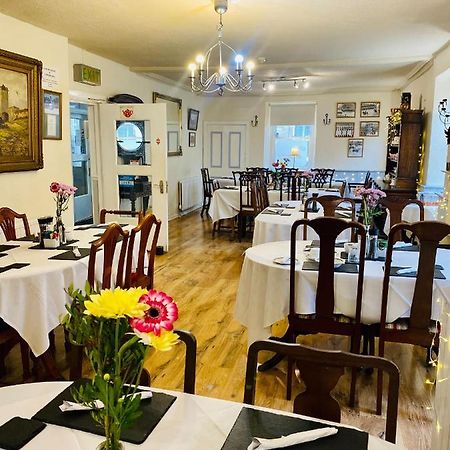 Newcastle Arms Hotel Колдстрийм Екстериор снимка